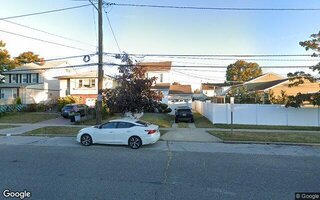 362 W Windsor Pkwy, Oceanside, NY 11572