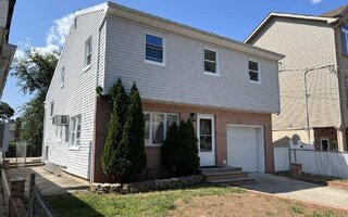 365 Freeborn St, Staten Island, NY 10306