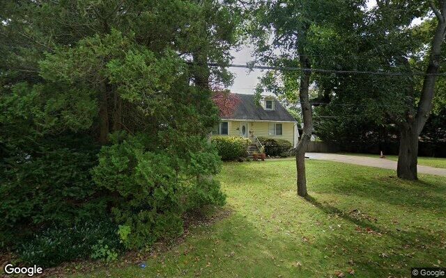 368 Howells Rd, Bay Shore, NY 11706