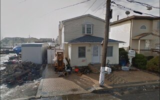 3680 Naomi St, Seaford, NY 11783