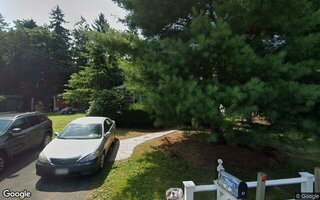 37 Breezy Point Rd, Wading River, NY 11792
