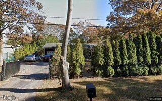 37 Linden Ave, Shirley, NY 11967