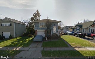 37 Martha St, Freeport, NY 11520
