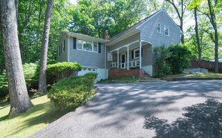 37 Orlando Ave, Ardsley, NY 10502