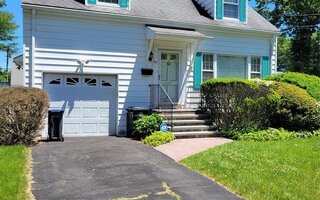37 Poe St, Hartsdale, NY 10530