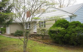 37 Round Pond Ln, Sag Harbor, NY 11963