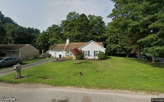 37 Wilson Ave, Riverhead, NY 11901
