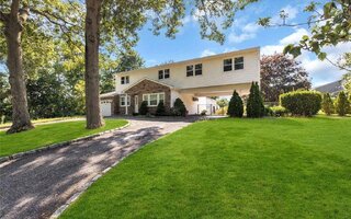 370 Blue Point Rd, Farmingville, NY 11738