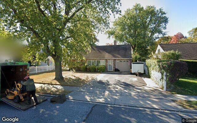 3708 Fiddler Ln, Bethpage, NY 11714