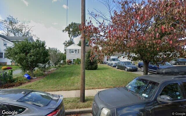 374 S Ocean Ave, Freeport, NY 11520