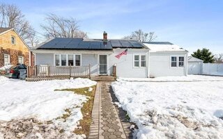 375 Jervis Ave, Copiague, NY 11726
