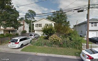 376 Ferraris St, Copiague, NY 11726