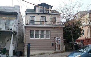 378 St Marks Pl, Staten Island, NY 10301