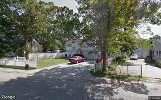 38 Bethpage Rd, Copiague, NY 11726