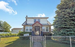 38 Buchanan Ave, Amityville, NY 11701
