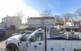 380 45th St, Copiague, NY 11726
