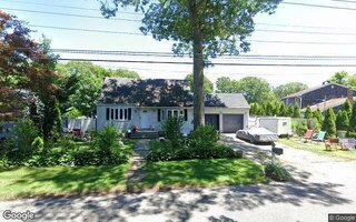 380 W End Ave, Shirley, NY 11967