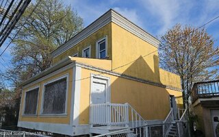3880 Amboy Rd, Staten Island, NY 10308