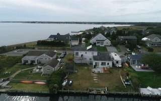 39 Barracuda Rd, East Quogue, NY 11942