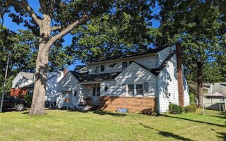 39 Cornell St, Islip, NY 11751