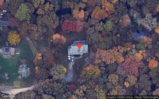 39 E Bartlett Rd, Middle Island, NY 11953