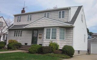 391 Ferris Rd, Seaford, NY 11783