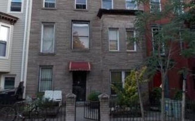 392 10th St, Brooklyn, NY 11215