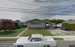 392 Jervis Ave, Copiague, NY 11726