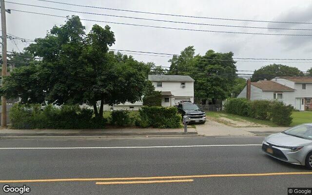 393 Hawkins Rd, Centereach, NY 11720