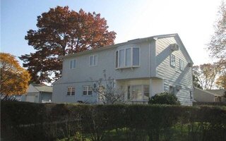 3992 Marilyn Dr, Seaford, NY 11783