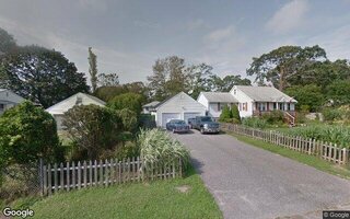 4 Stanley Dr, Shirley, NY 11967