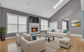 4 Jersey Ave, Miller Place, NY 11764