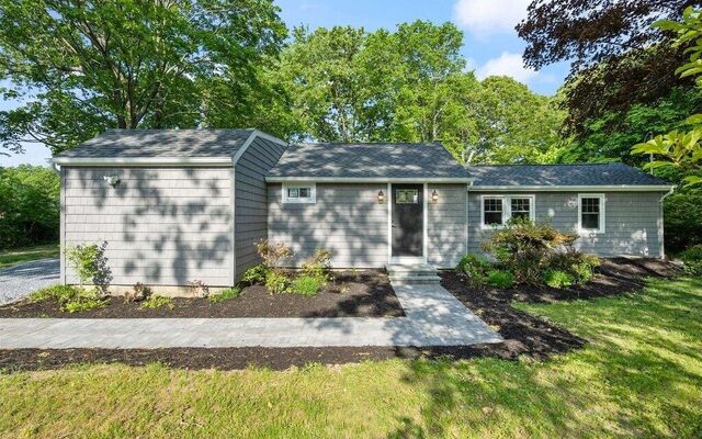 4 Oak Ln, Coram, NY 11727 (Yard)