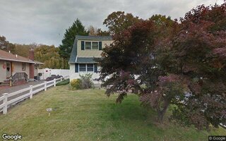 4 Stanley Ct, Huntington, NY 11743