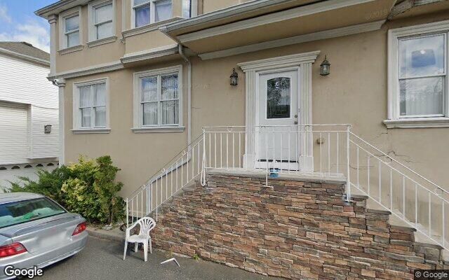 4 Wood Ln, Staten Island, NY 10307 (Porch)