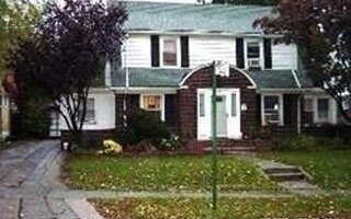 40-25 158th St, Flushing, NY 11358