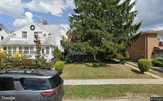 40-25 205th St, Bayside, NY 11361