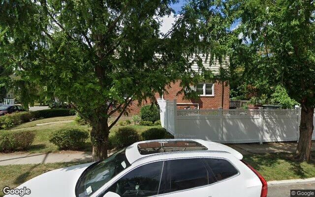 40-45 205th St, Bayside, NY 11361