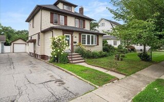 40 Allen St, Lynbrook, NY 11563