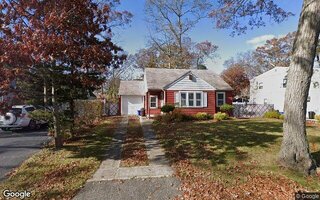 40 Chestnut St, Wyandanch, NY 11798