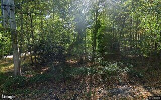 40 Fiddlers Green Dr, Lloyd Harbor, NY 11743