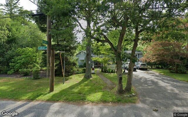 40 Forestall Dr, Mastic, NY 11950