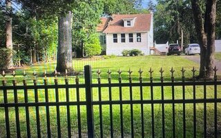 40 Inwood Ave, Selden, NY 11784