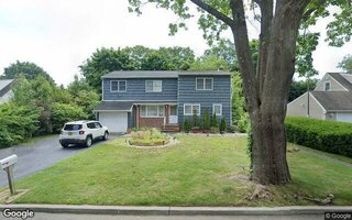 40 Robinson St, Shoreham, NY 11786