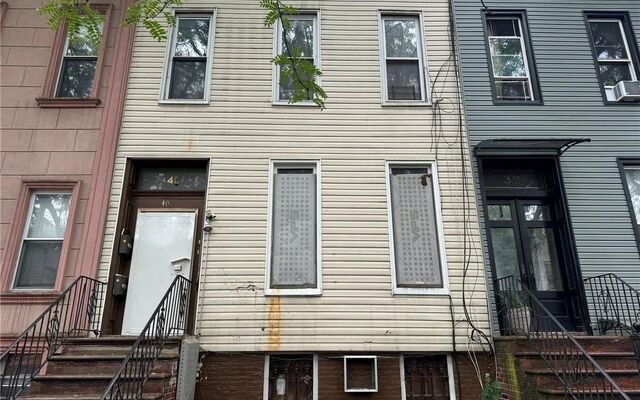 40 Weirfield St, Brooklyn, NY 11221 (Porch)