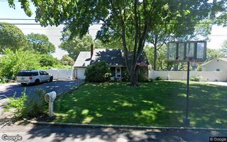 402 Freestate Dr, Shirley, NY 11967
