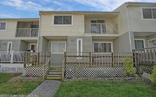 403 Willow Rd E #2, Staten Island, NY 10314