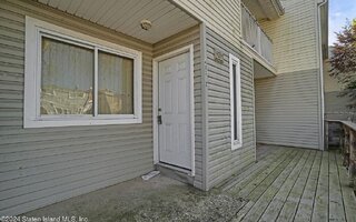 403 Willow Rd E #2, Staten Island, NY 10314