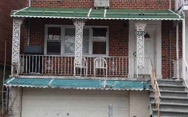 4042 Baychester Ave, Bronx, NY 10466 (Porch)