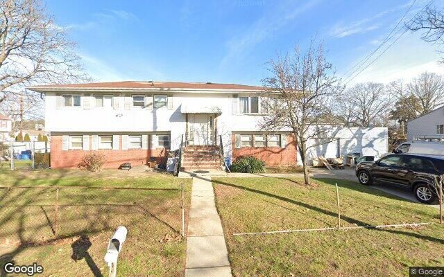 405 45th St, Copiague, NY 11726